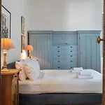 Cambanis Mykonos Town
